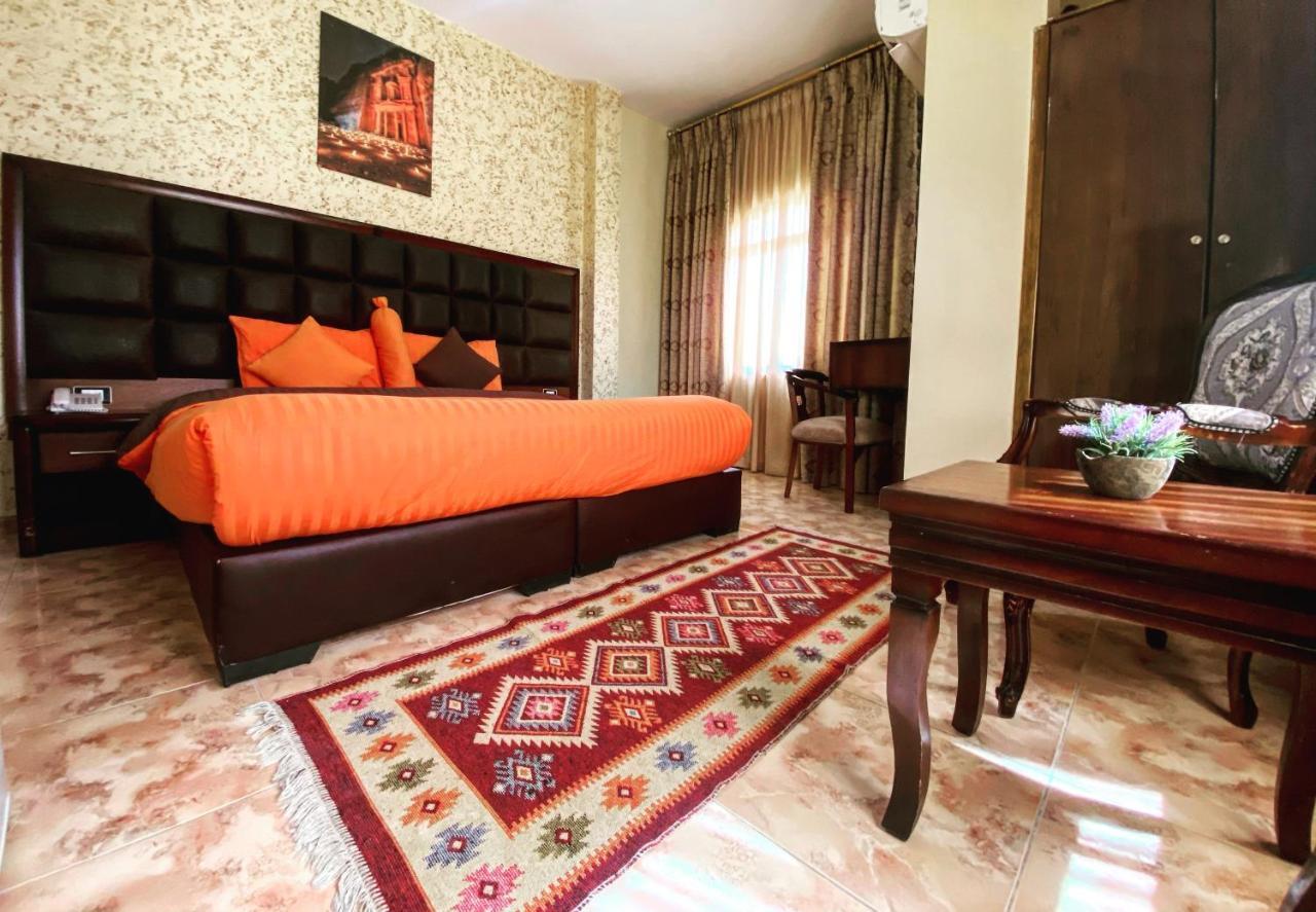 Anbat Midtown Hotel Wadi Musa Buitenkant foto