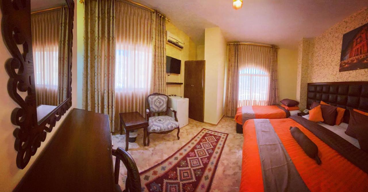 Anbat Midtown Hotel Wadi Musa Buitenkant foto