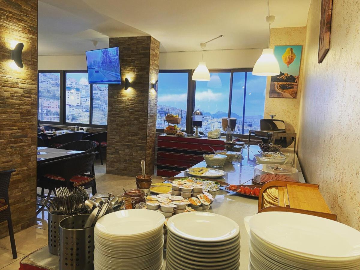 Anbat Midtown Hotel Wadi Musa Buitenkant foto