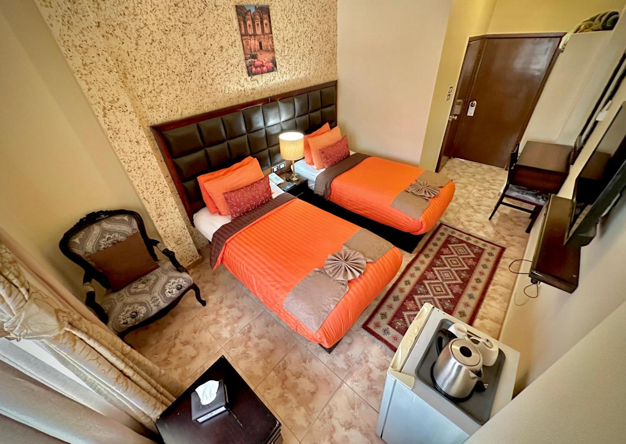 Anbat Midtown Hotel Wadi Musa Buitenkant foto