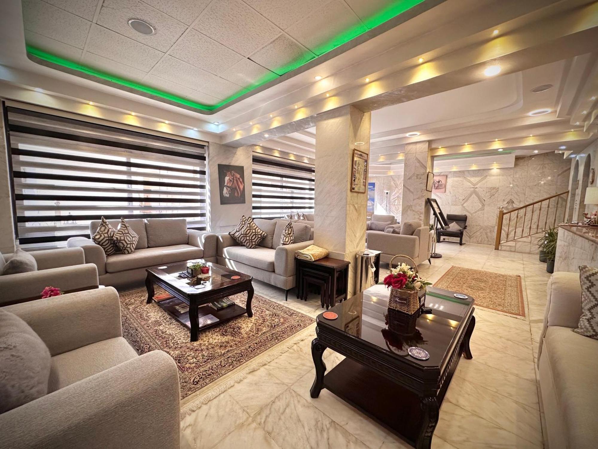 Anbat Midtown Hotel Wadi Musa Buitenkant foto