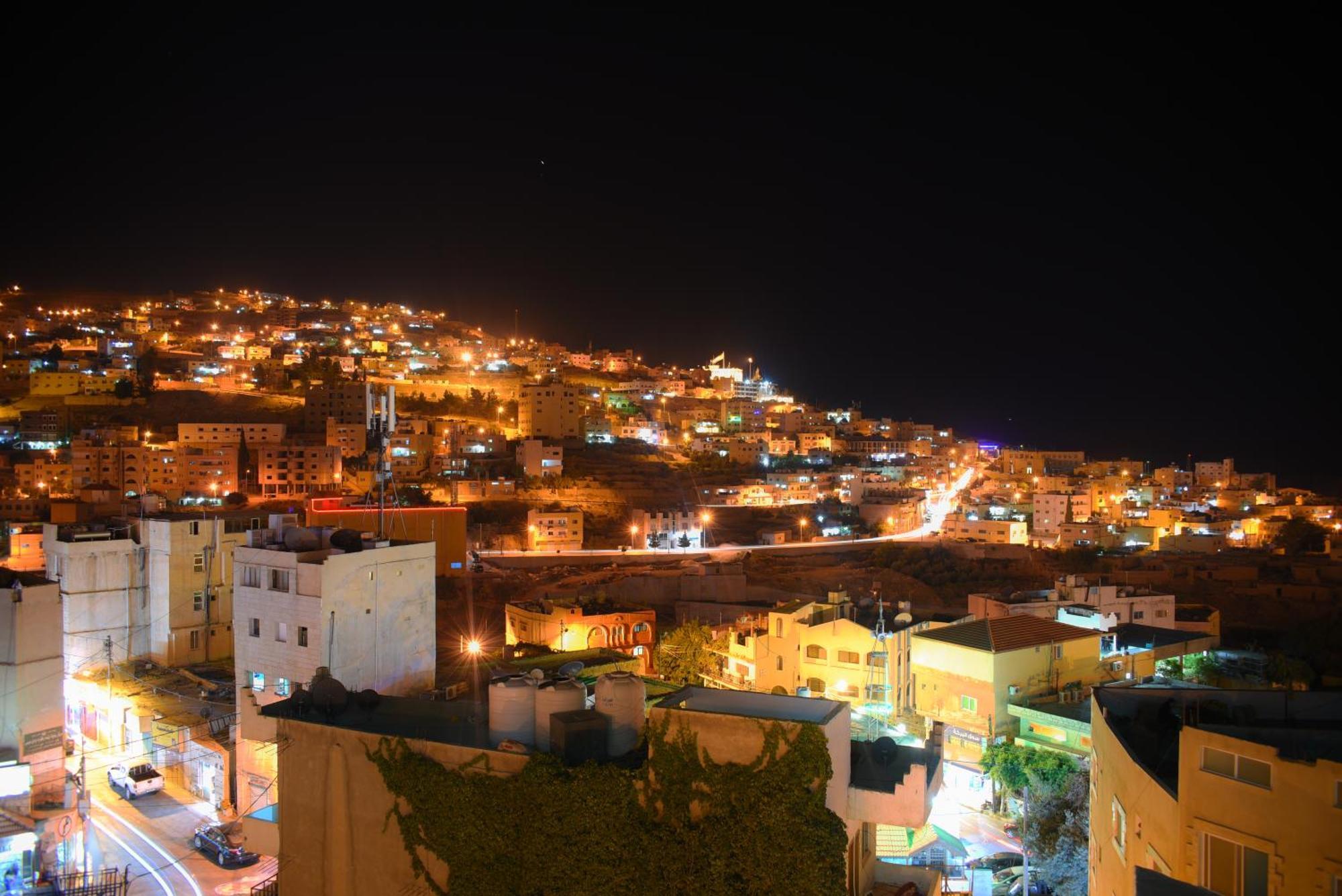 Anbat Midtown Hotel Wadi Musa Buitenkant foto